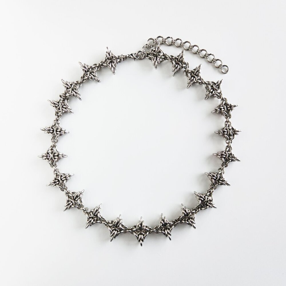 Gothic silver spikes choker necklace with a small silver chain - Picture 5 of 10